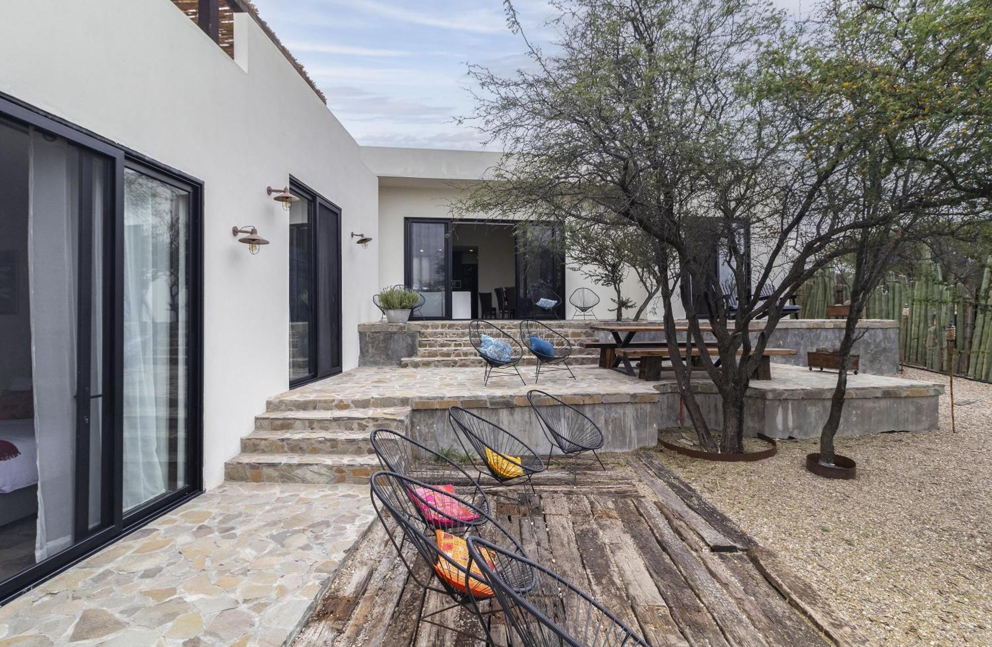 Сasa de vacaciones Panoramic Paradise 4br Gem Overlooking Smas Dam *