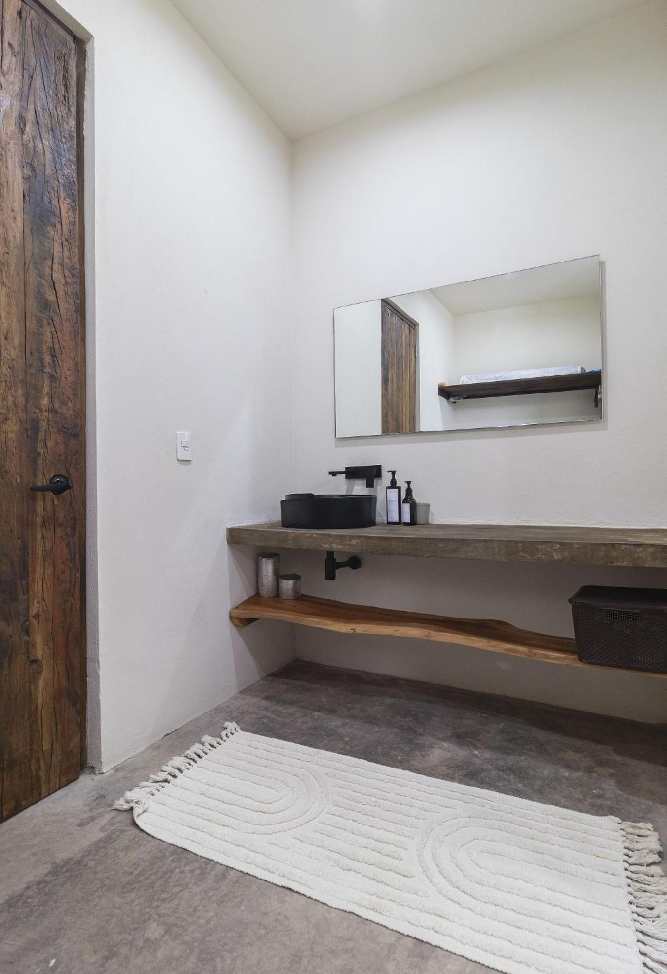 Сasa de vacaciones Panoramic Paradise 4br Gem Overlooking Smas Dam *