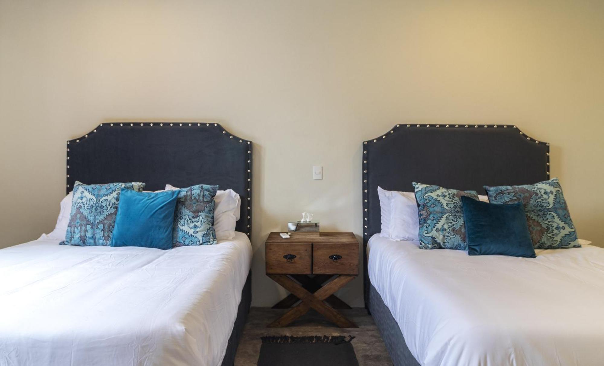 Panoramic Paradise 4br Gem Overlooking Smas Dam *